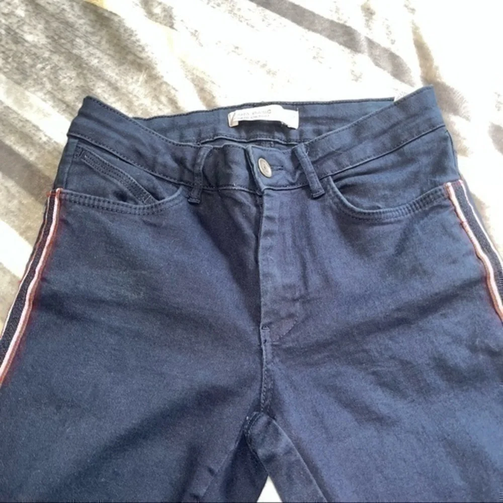 Zara high waisted dark denim striped accent jeans - Picture 5 of 8